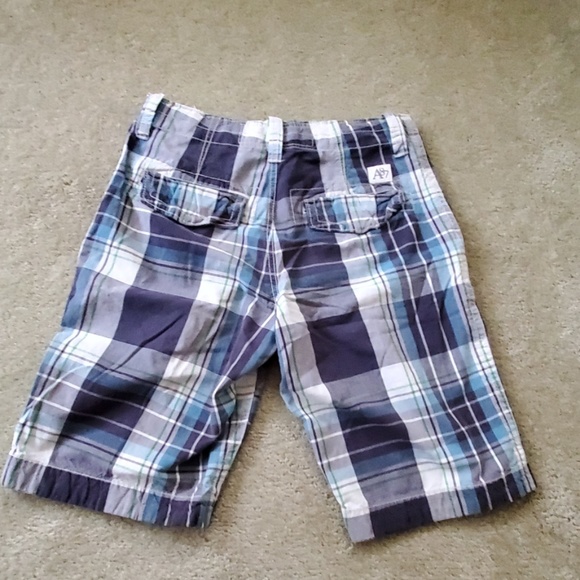 Men shortd - Picture 2 of 3